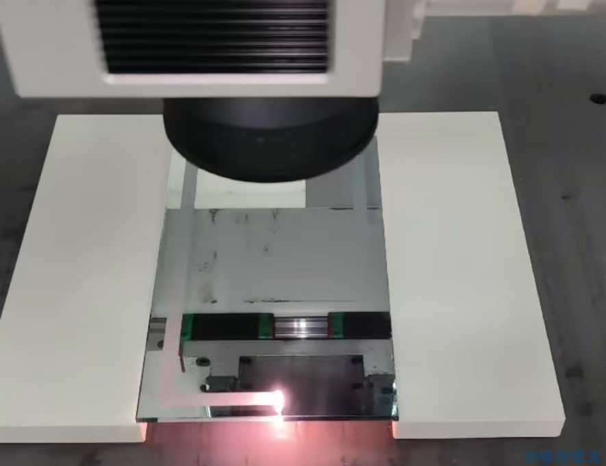 什么是大幅面光纖激光打標機